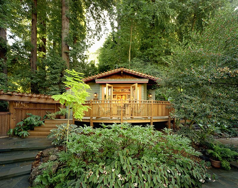 Exterior 1.jpg