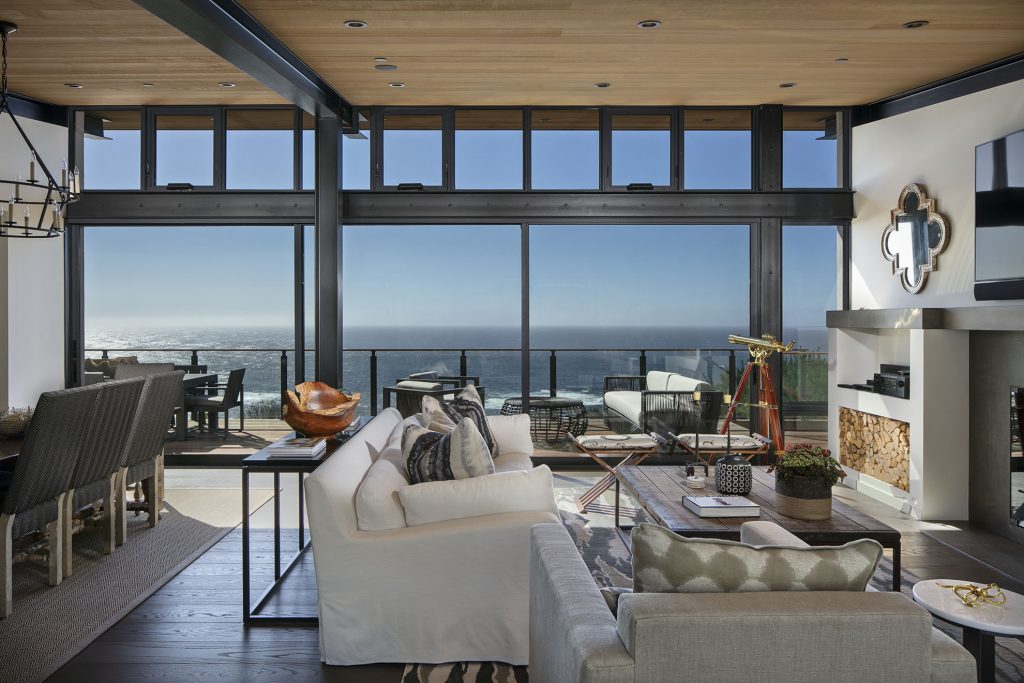 tarantino livingroom